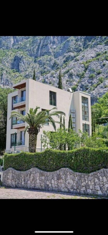 Vacanza, Sea View Appartement *